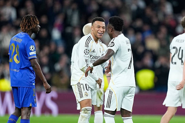 Baccarat bí quyết chơi thông minh và cách xem kq bong da nhanh chóng để tối ưu lợi nhuận